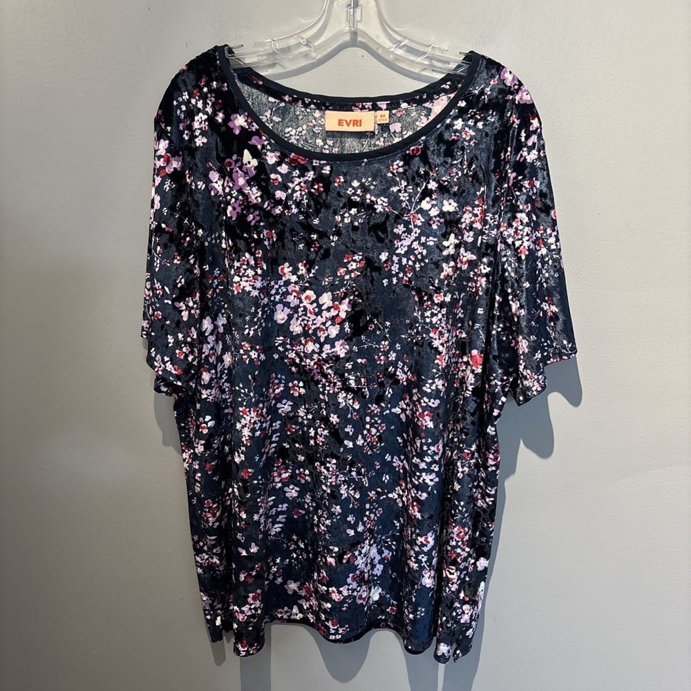 Evri Women's Size 2X Short‎ Sleeve Floral Blue Pink Velvet Blouse Artsy